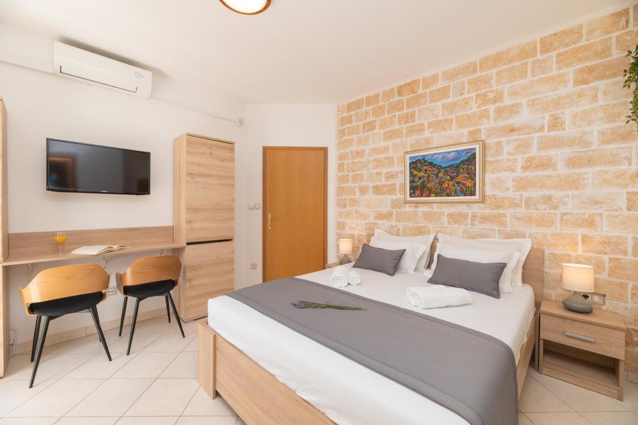 Apartments4You Supetar-The Best And Most Popular Apartments For Discovering The Island - Free Parking - 200 Meters From The Beach Экстерьер фото