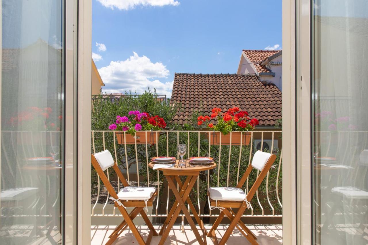 Apartments4You Supetar-The Best And Most Popular Apartments For Discovering The Island - Free Parking - 200 Meters From The Beach Экстерьер фото