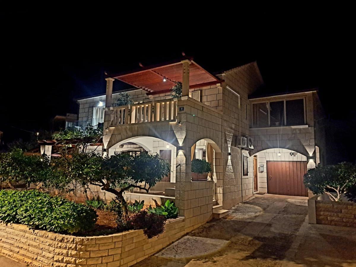 Apartments4You Supetar-The Best And Most Popular Apartments For Discovering The Island - Free Parking - 200 Meters From The Beach Экстерьер фото
